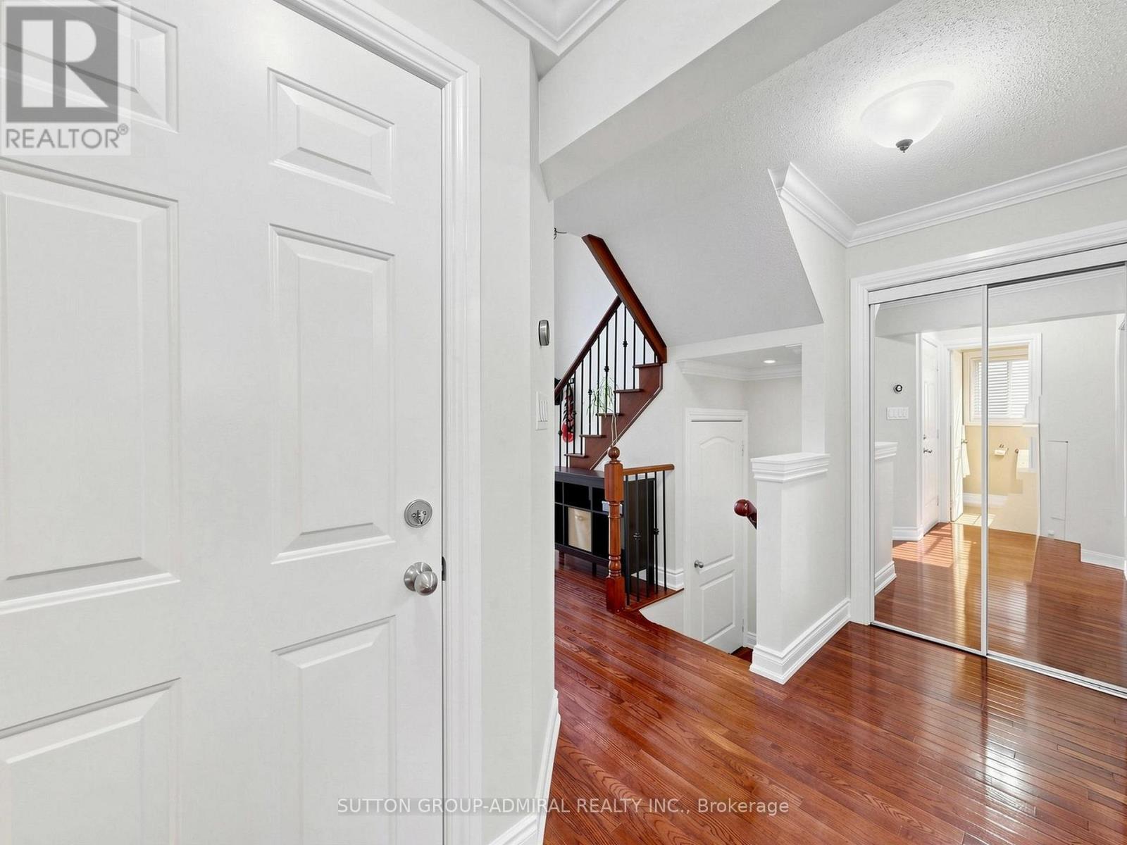 32 BEAVERBROOK CRESCENT