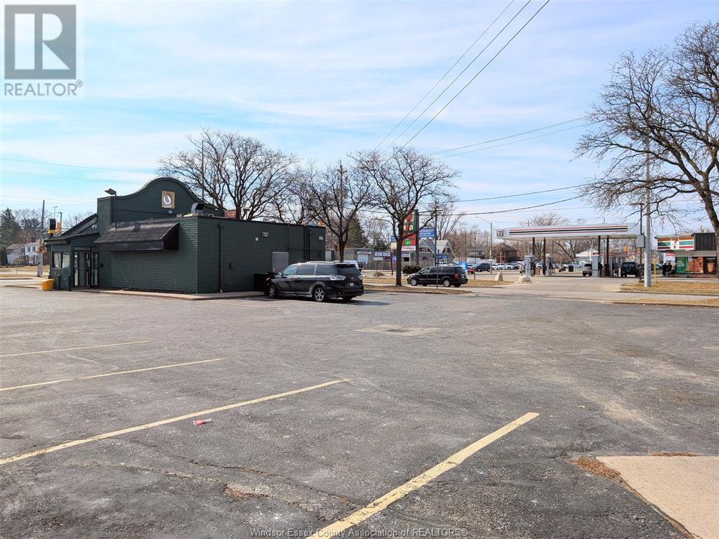 5150 TECUMSEH ROAD East