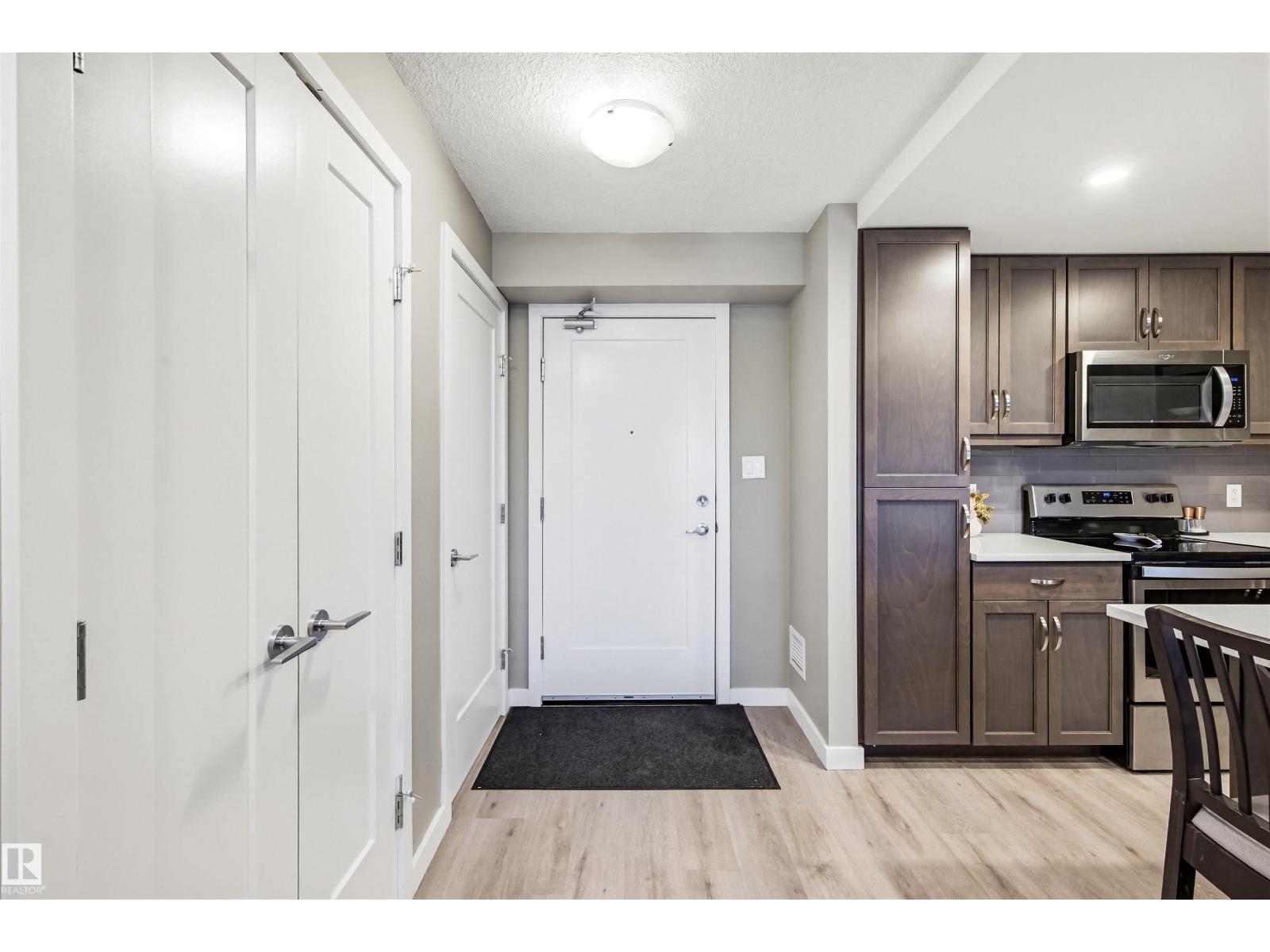 #232 5504 SCHONSEE DR NW