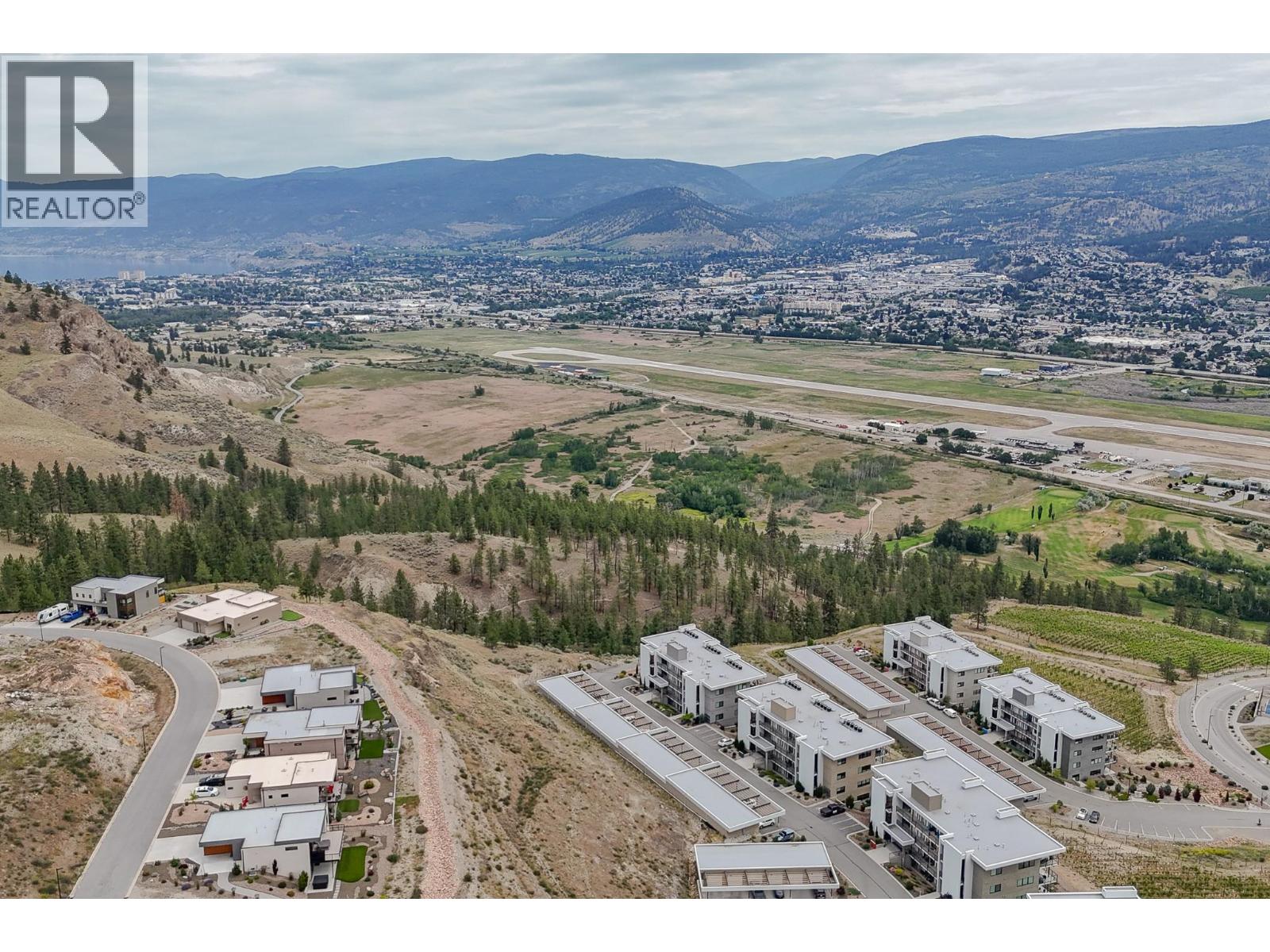 700 VISTA Park Unit# 712