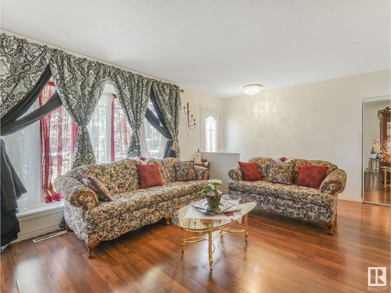 13312 68 ST NW