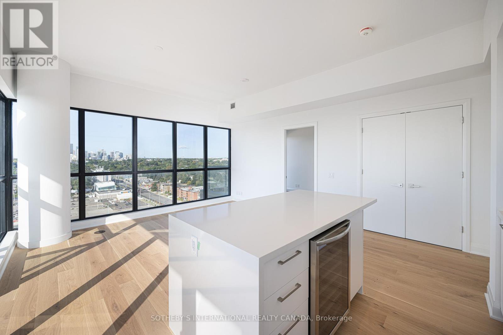 1501 - 33 FREDERICK TODD WAY