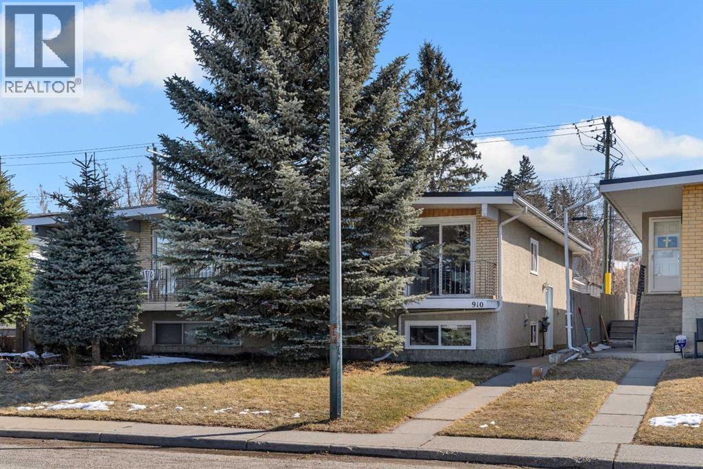 910 16A Street NE