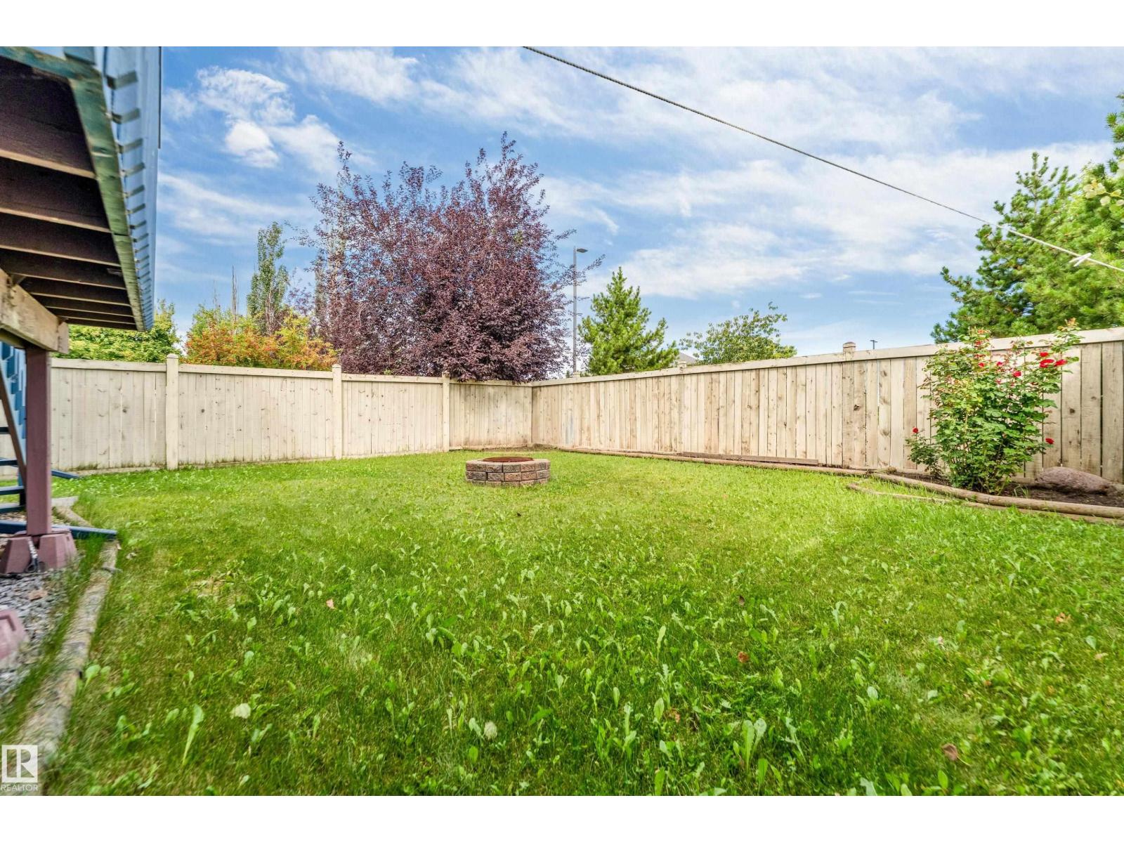 3320 27 AV NW