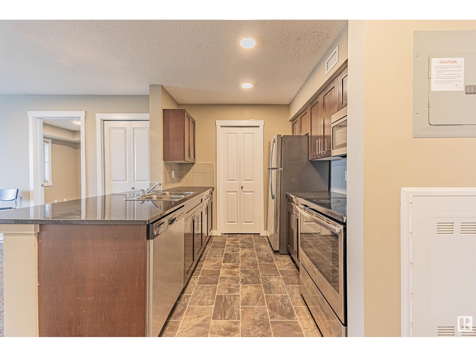 #415 5810 MULLEN PL NW