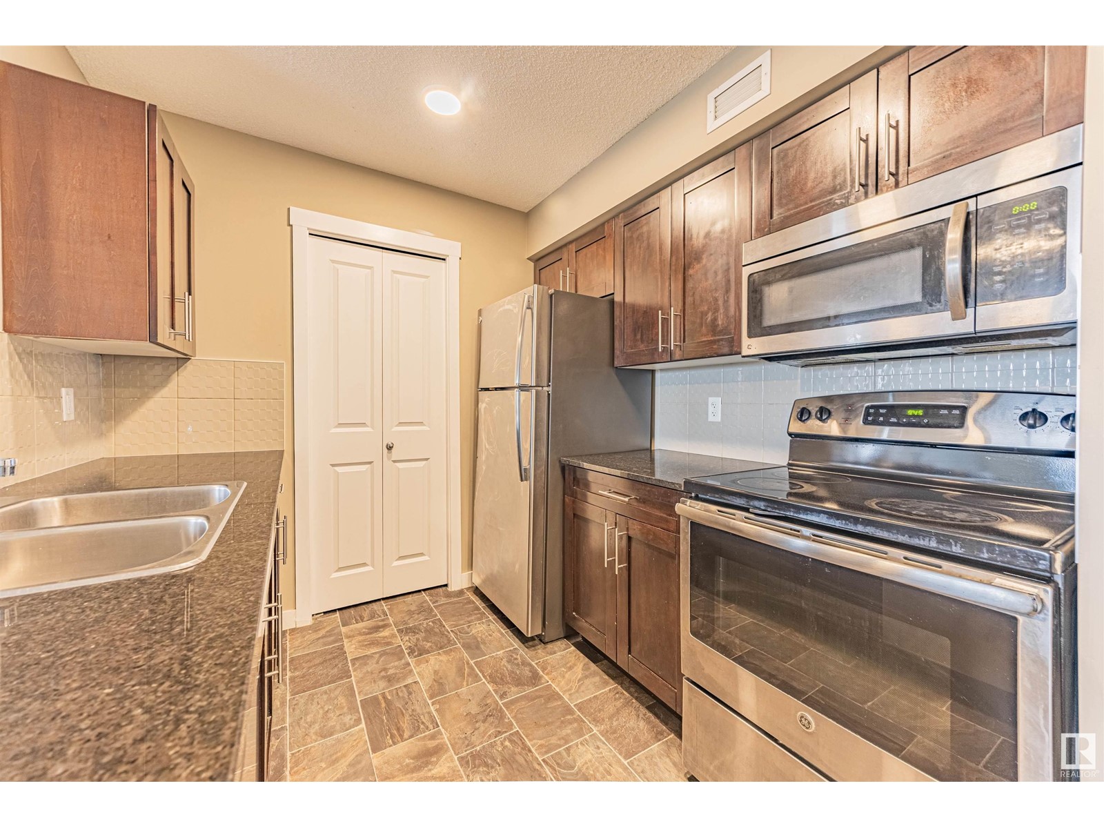 #415 5810 MULLEN PL NW