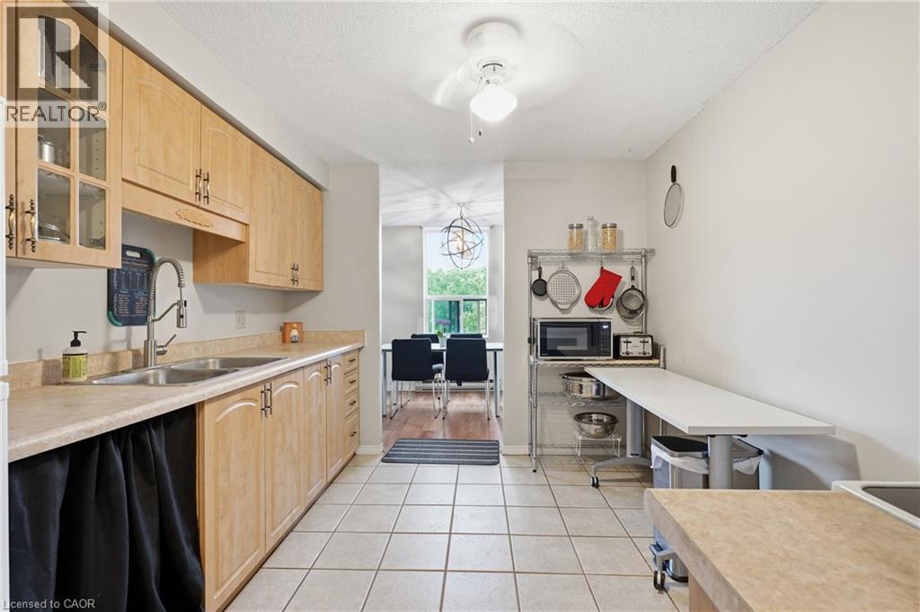 55 GREEN VALLEY Drive Unit# 1012