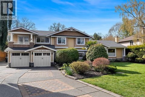 1513 Eric Rd Saanich BC V8N5Y6