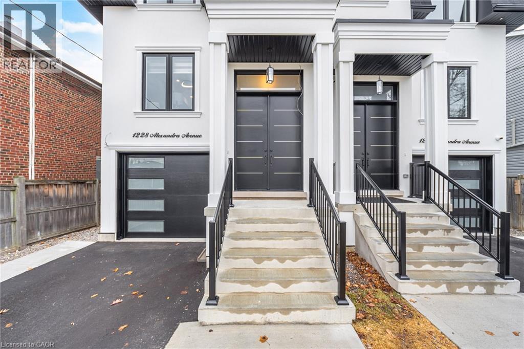 1228 ALEXANDRA Avenue