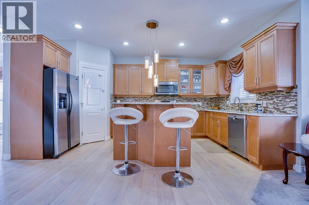 77 Saddleland Drive NE