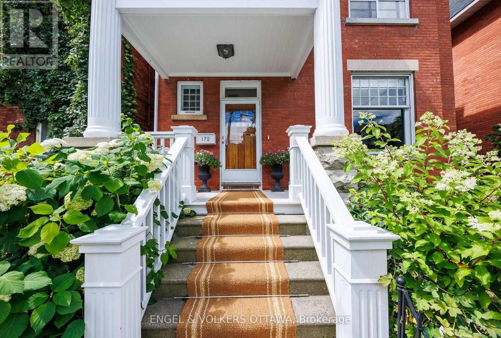 172 CARTIER STREET N