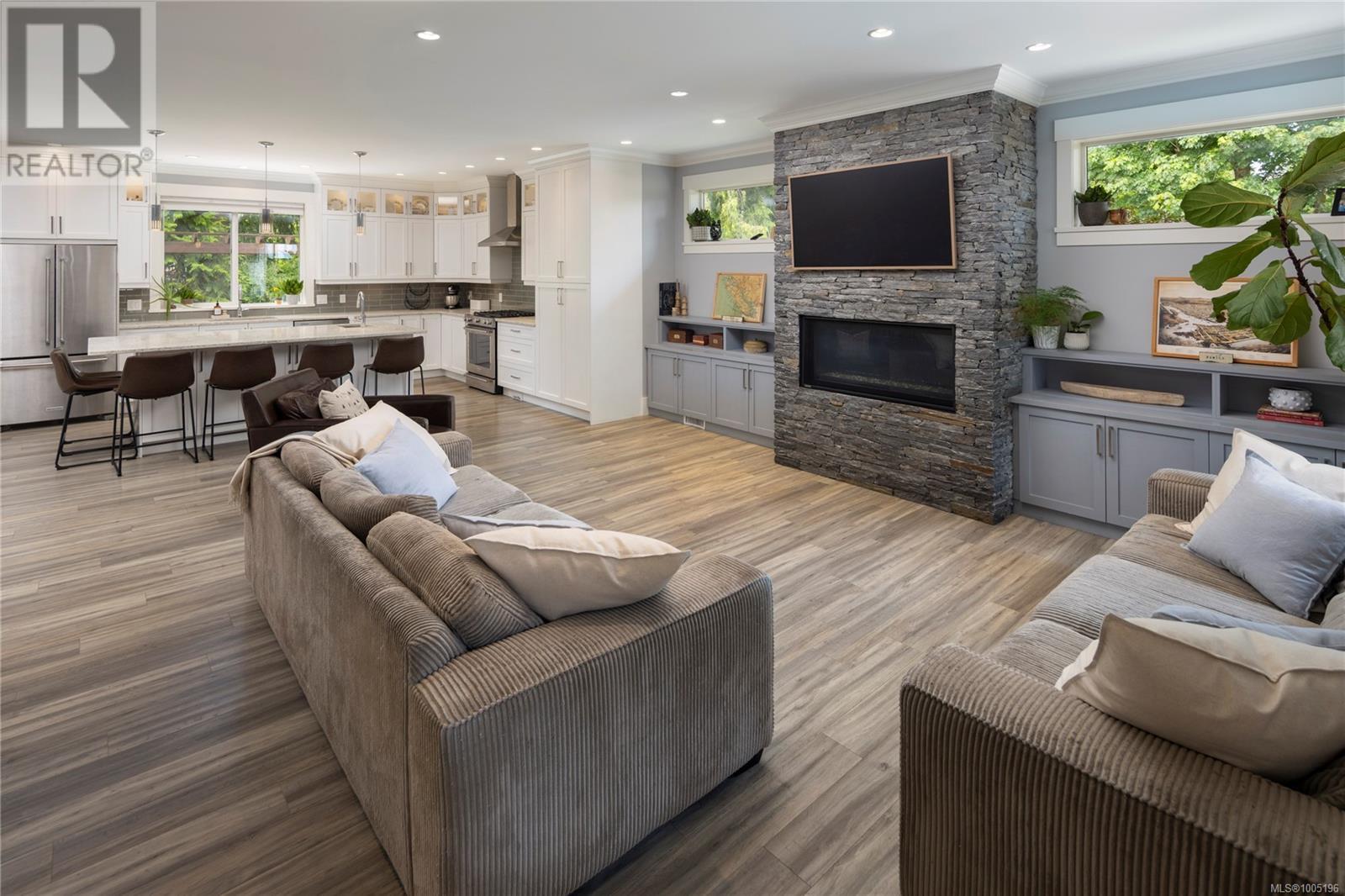 6236 Elizabeth Garden Crt