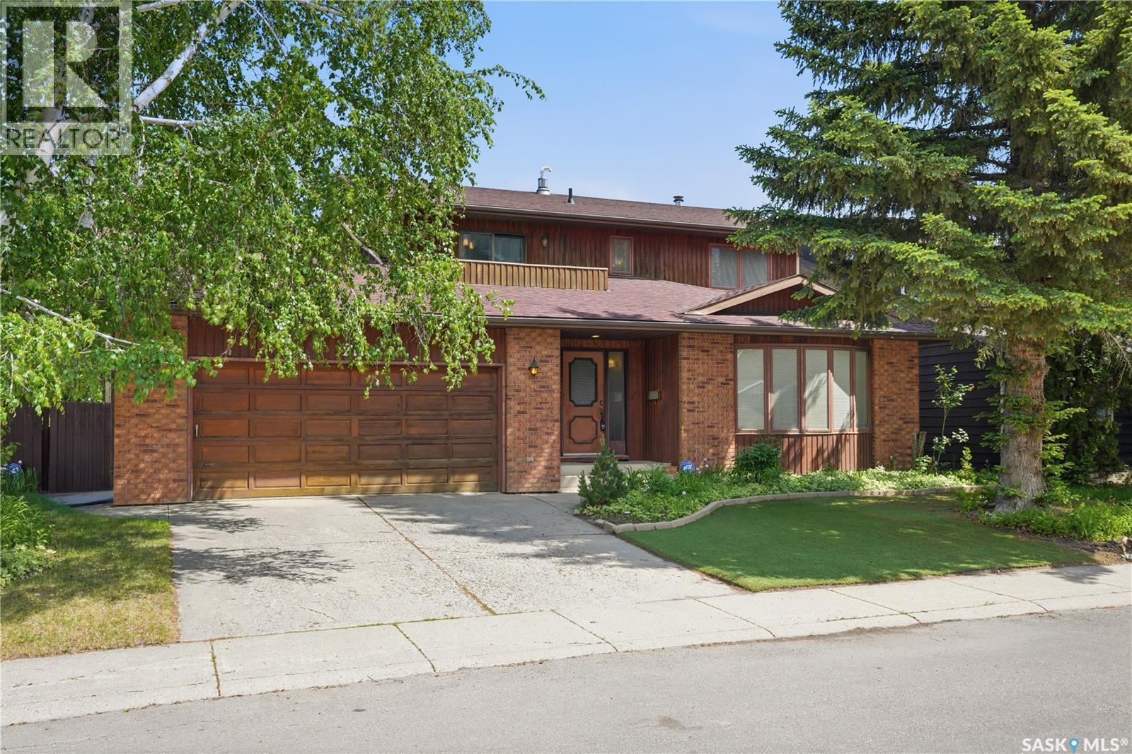211 Keeley CRESCENT