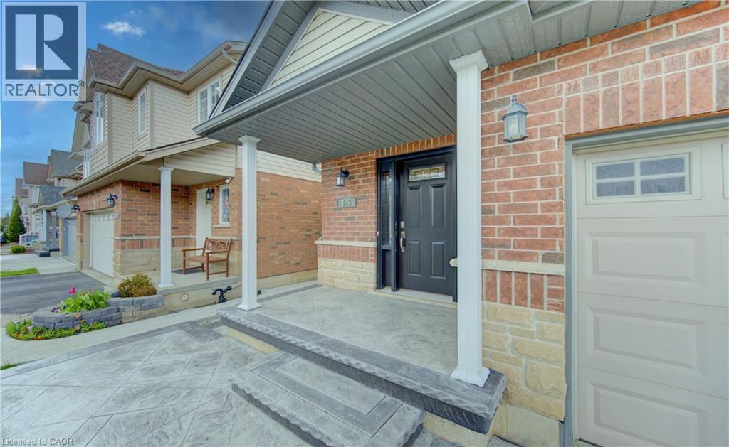 425 SAUVE Crescent