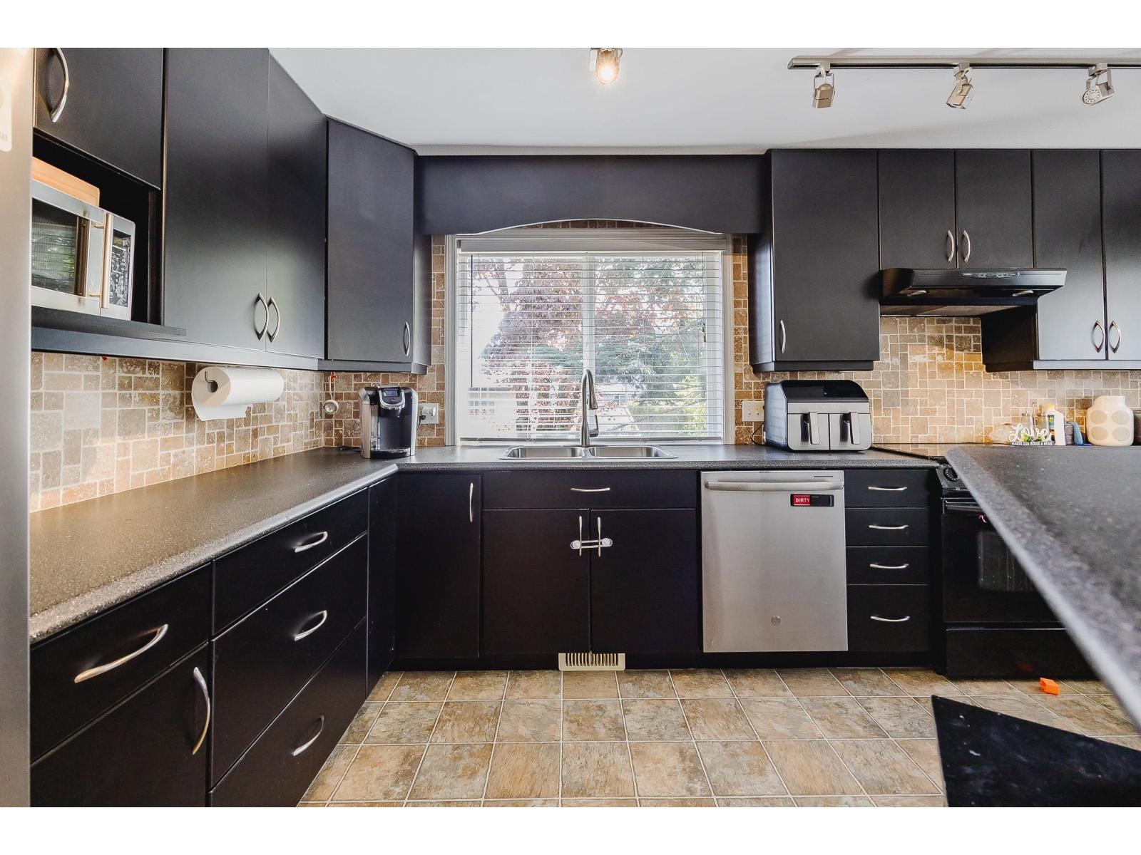1 45821 THOMAS ROAD|Vedder Crossing