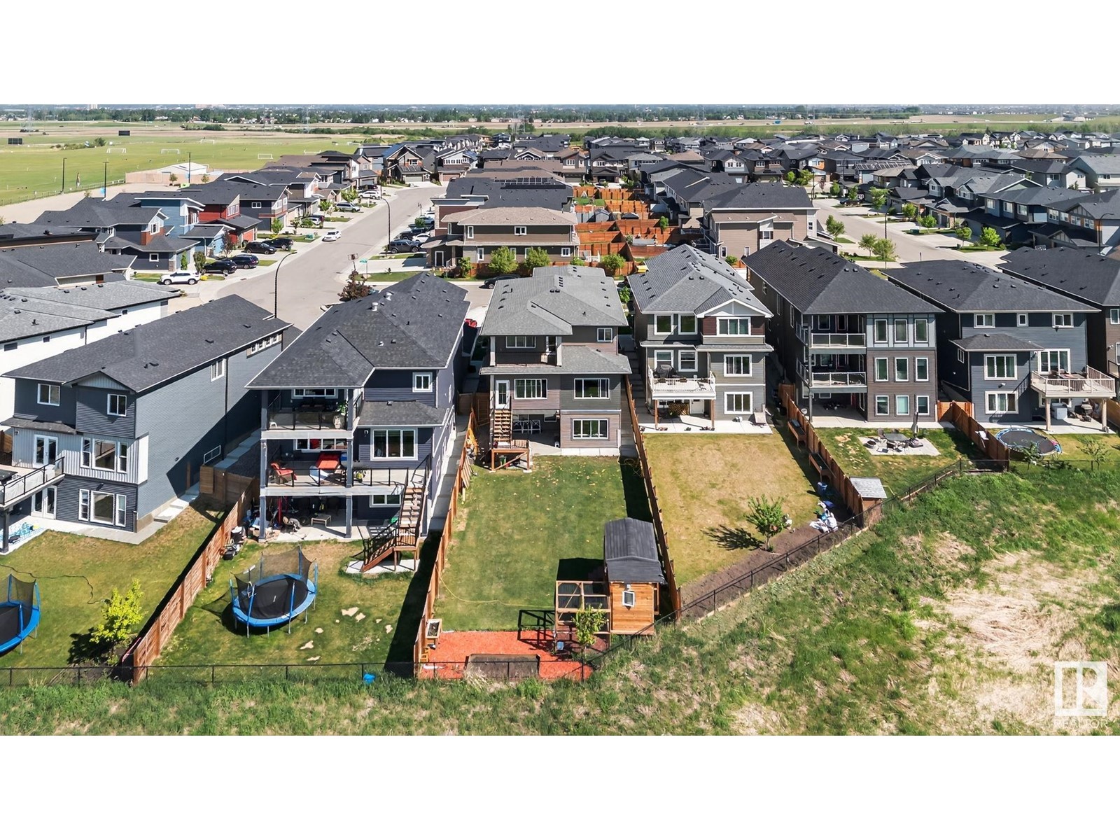 4119 7 AV SW