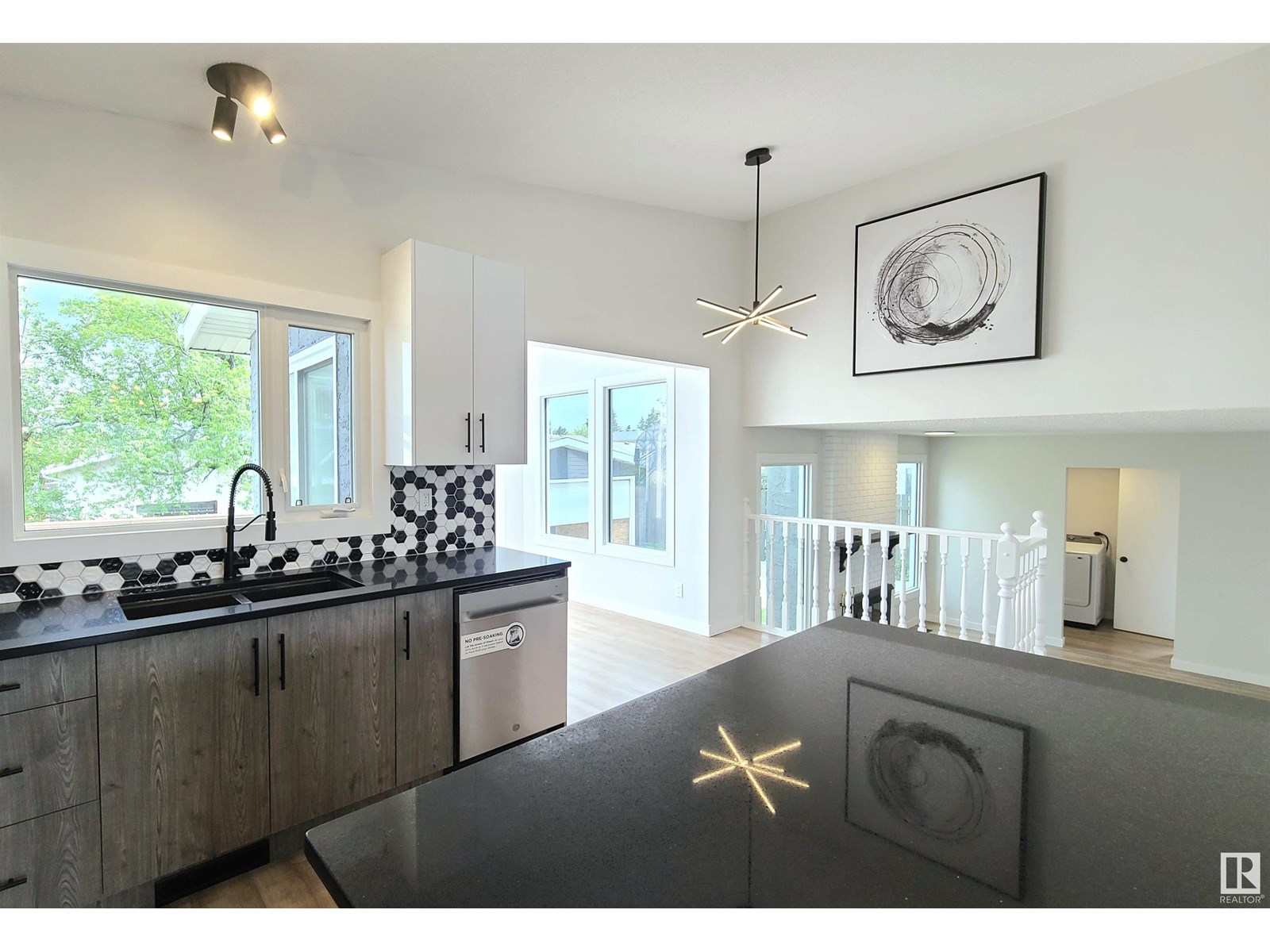 16307 112 ST NW NW