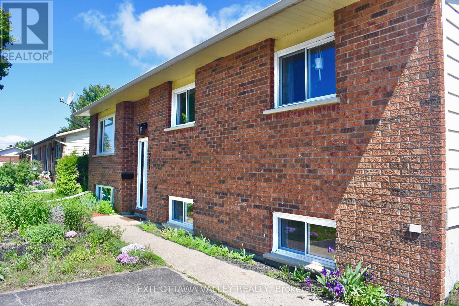 587 ALFRED STREET E - Photo 3