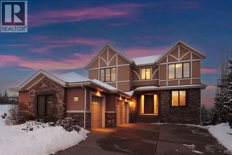 12 Fortress Court SW Calgary AB T3H0T8