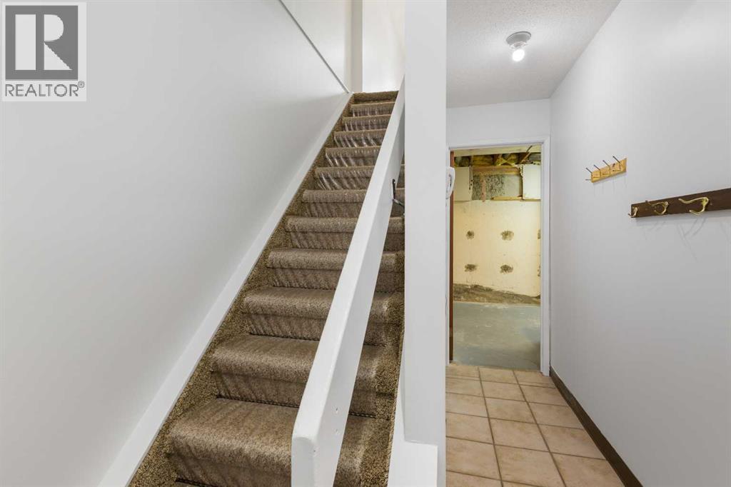 72, 1055 72 Avenue NW