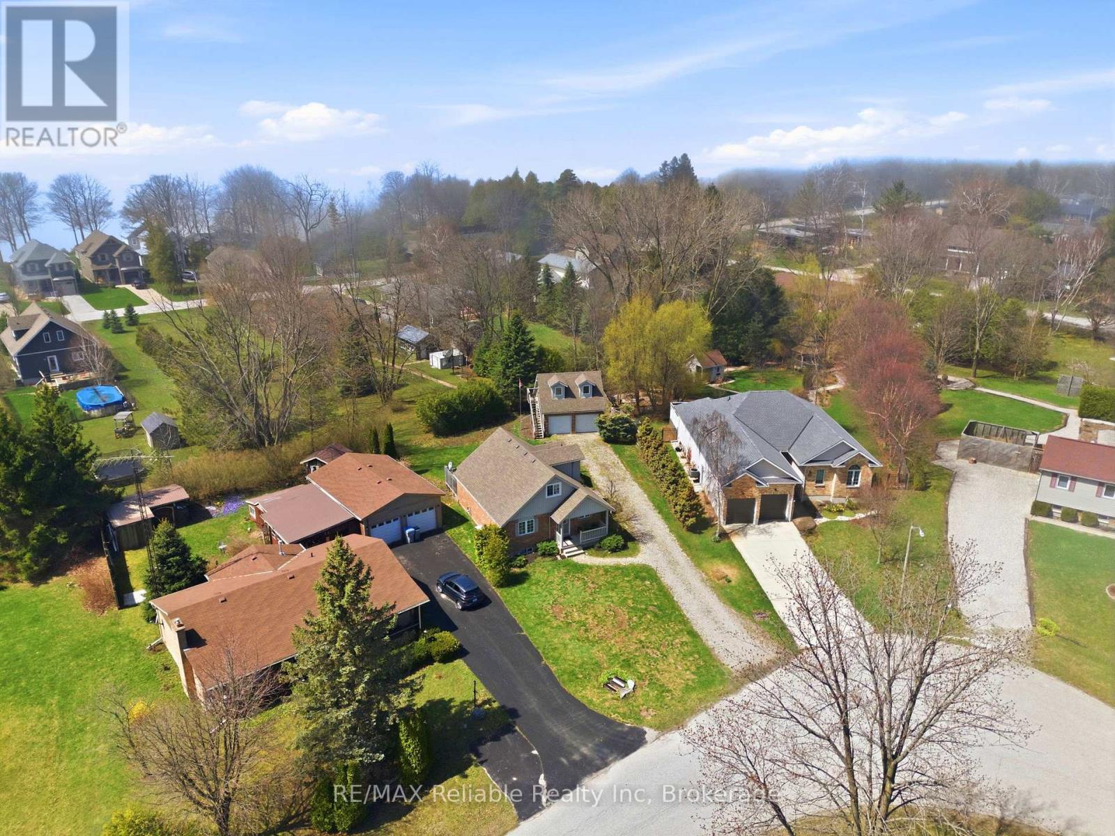 13 DUCHARME CRESCENT