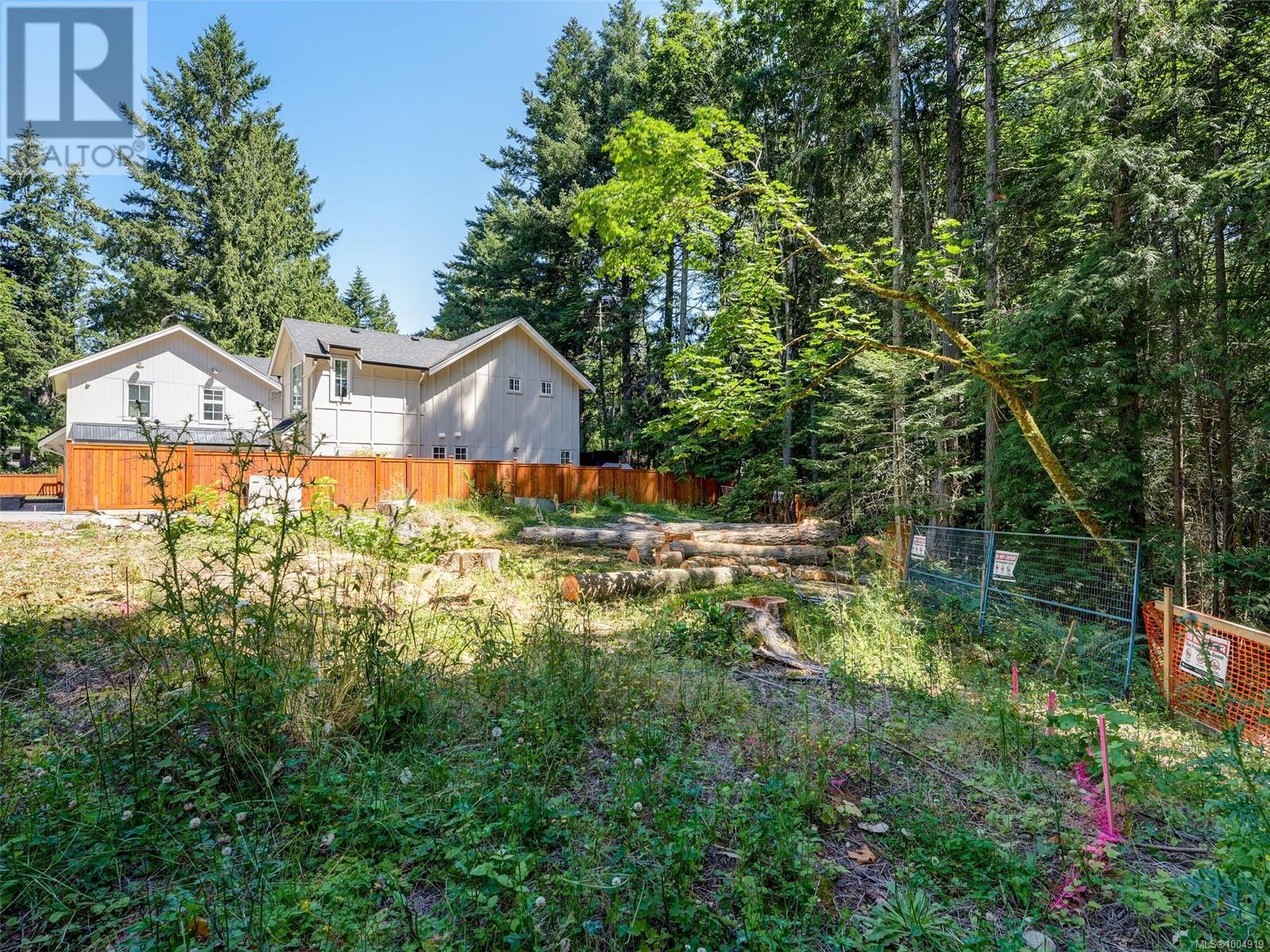 Lot 4 5145 Del Monte Ave