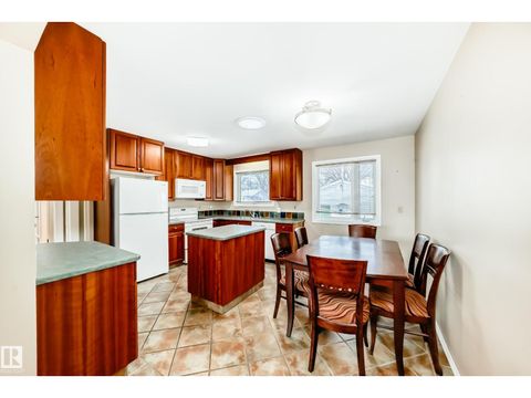 3629 117 AV NW Edmonton AB T5W0X9