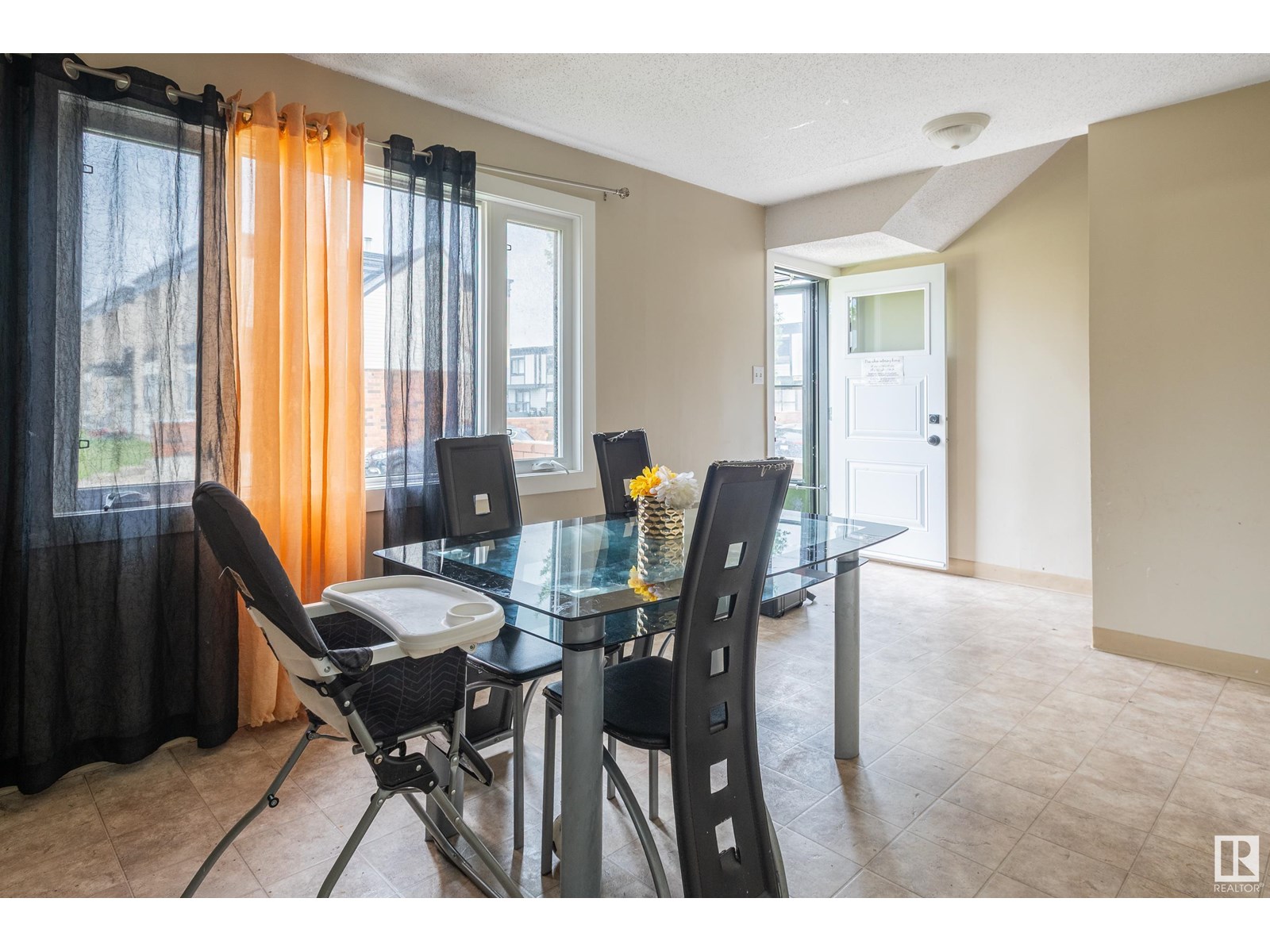 #120 11421 34 ST NW