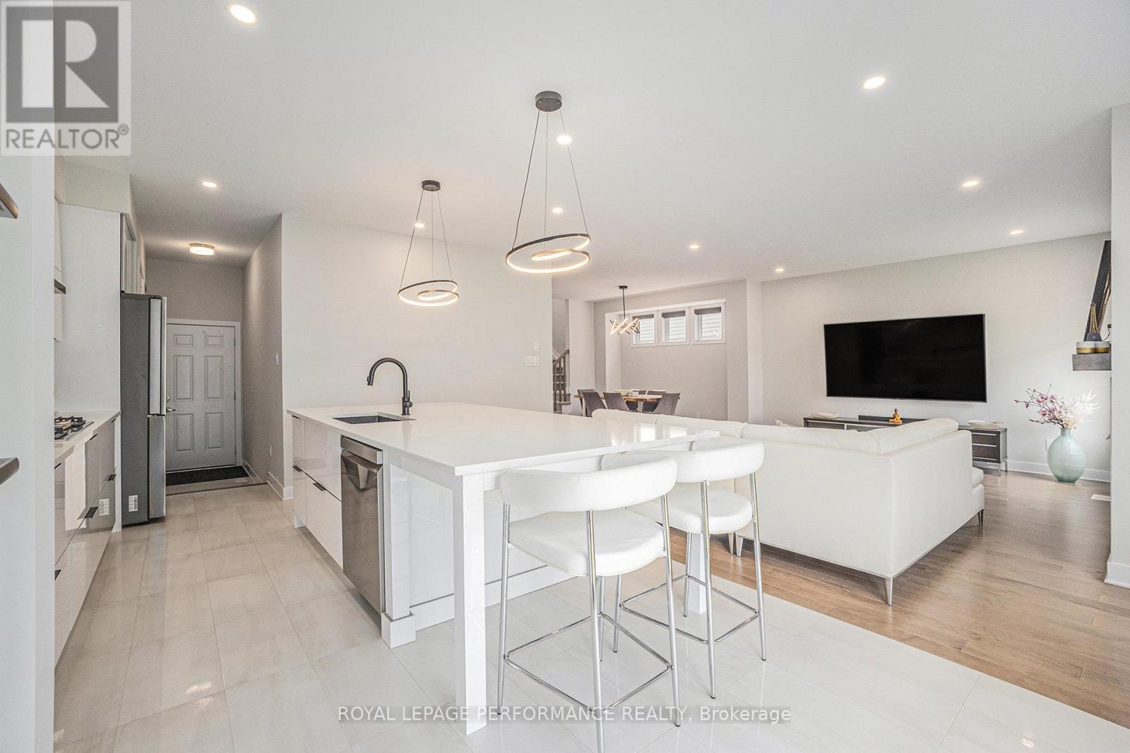 233 BEAUGENCY STREET