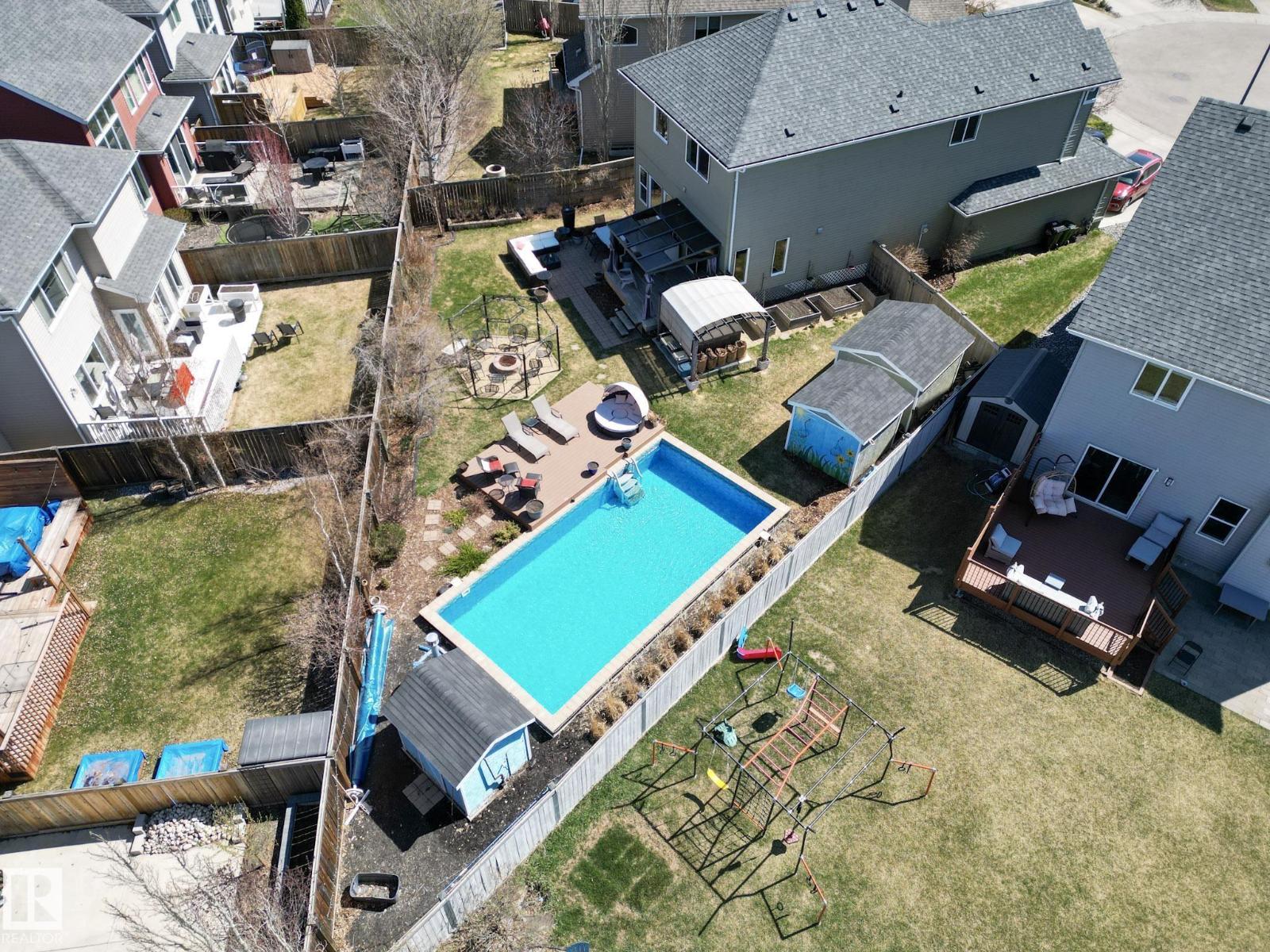 2108 77 ST SW