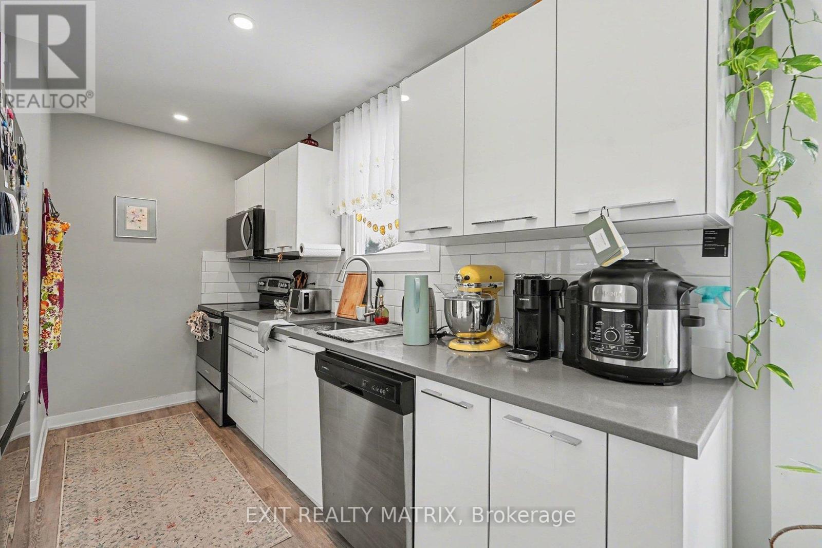 91 SHELDRAKE DRIVE - Photo 3