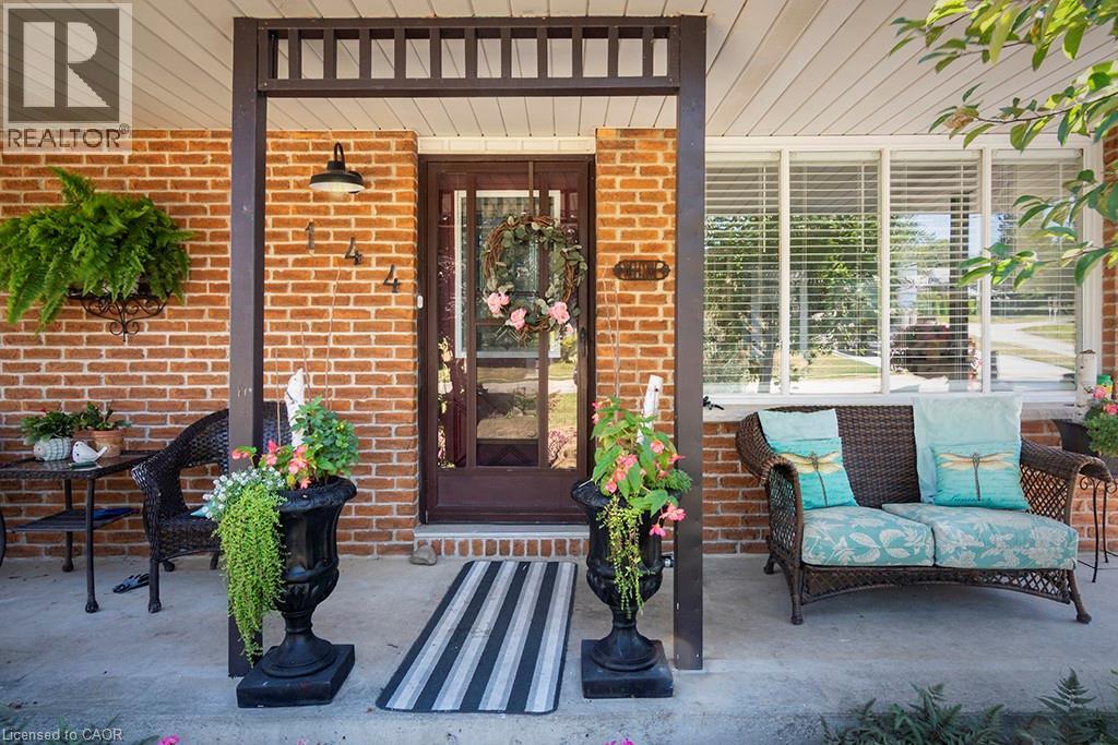 144 CANTERBURY Street