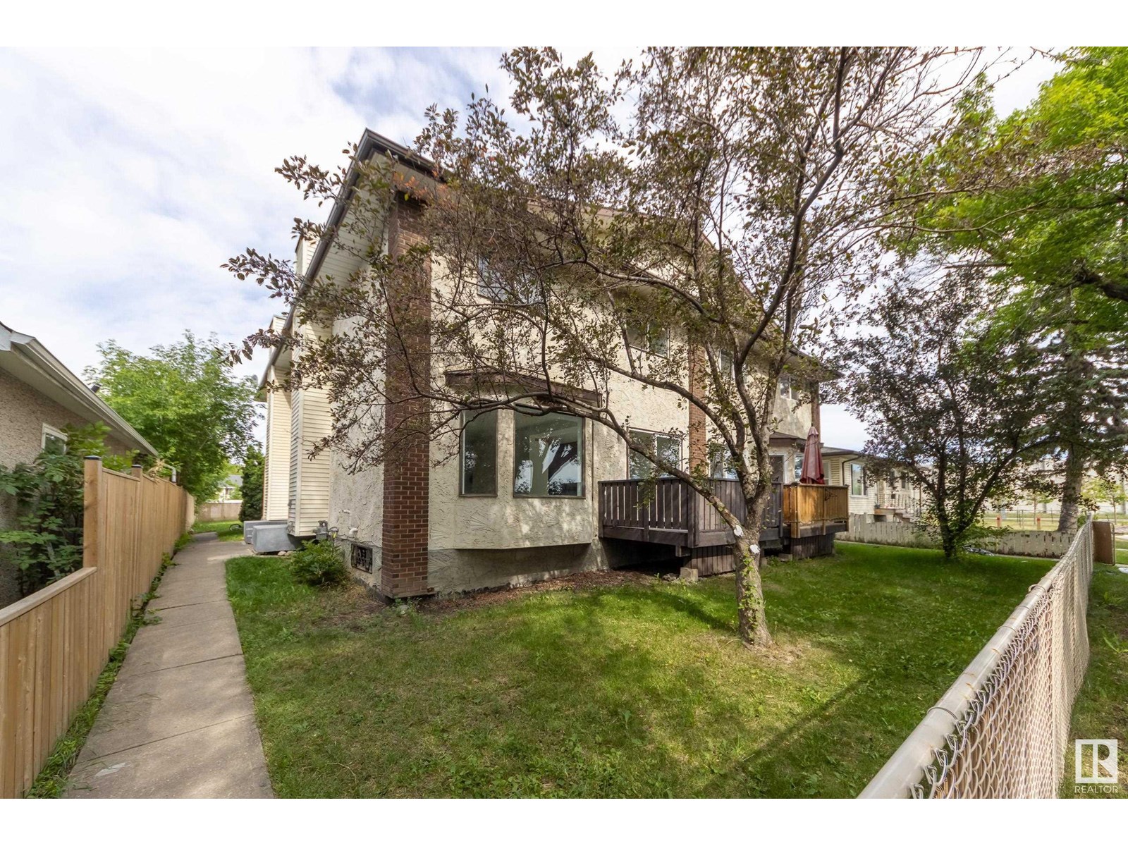 12430 85 ST NW