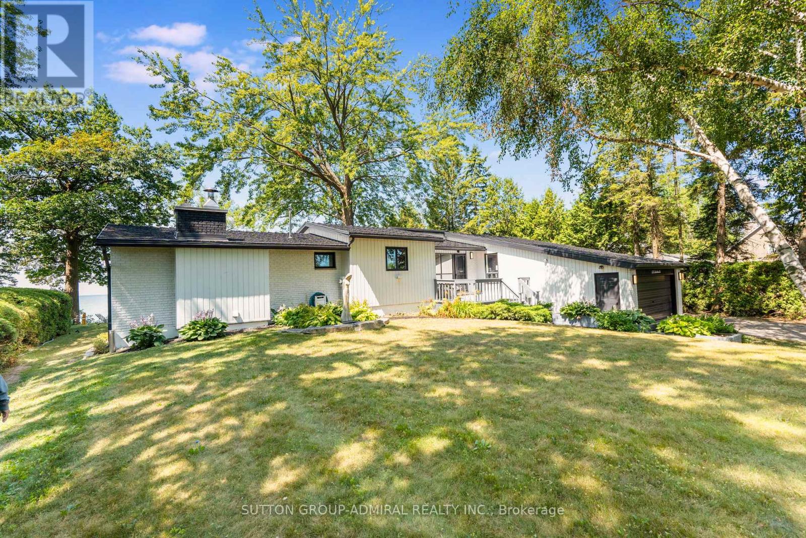 2232 LAKESHORE DRIVE