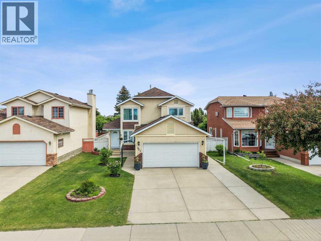 957 Applewood Drive SE