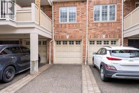 4 - 619 DUNDAS STREET W Mississauga (Cooksville) ON L5B0B5