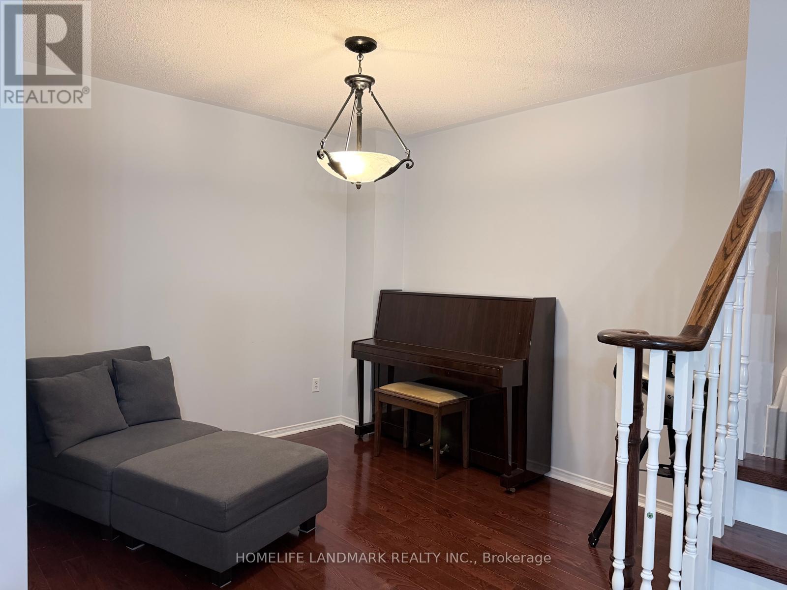 434 HEDDLE CRESCENT