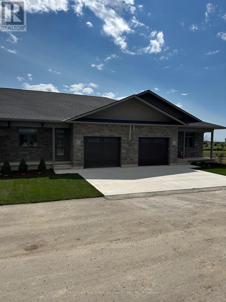 62 CAVALIER CRESCENT