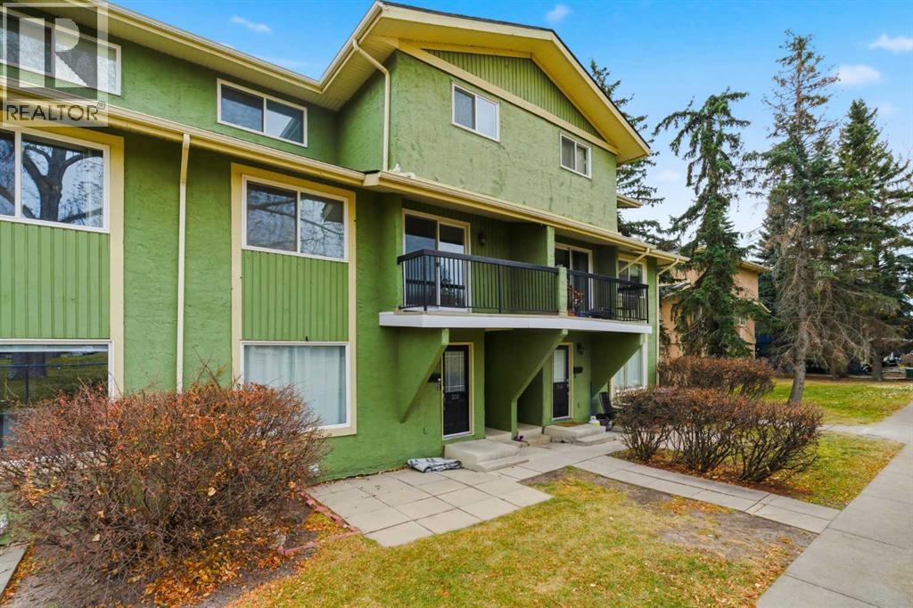 306, 2200 Woodview Drive SW