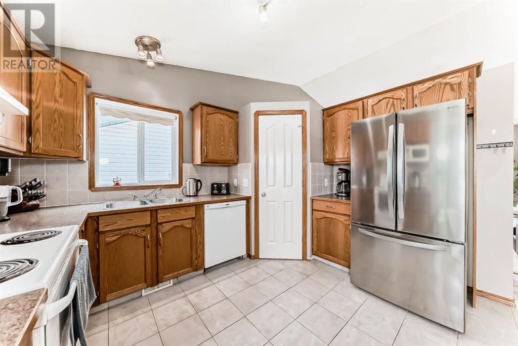 14 Strathford Place