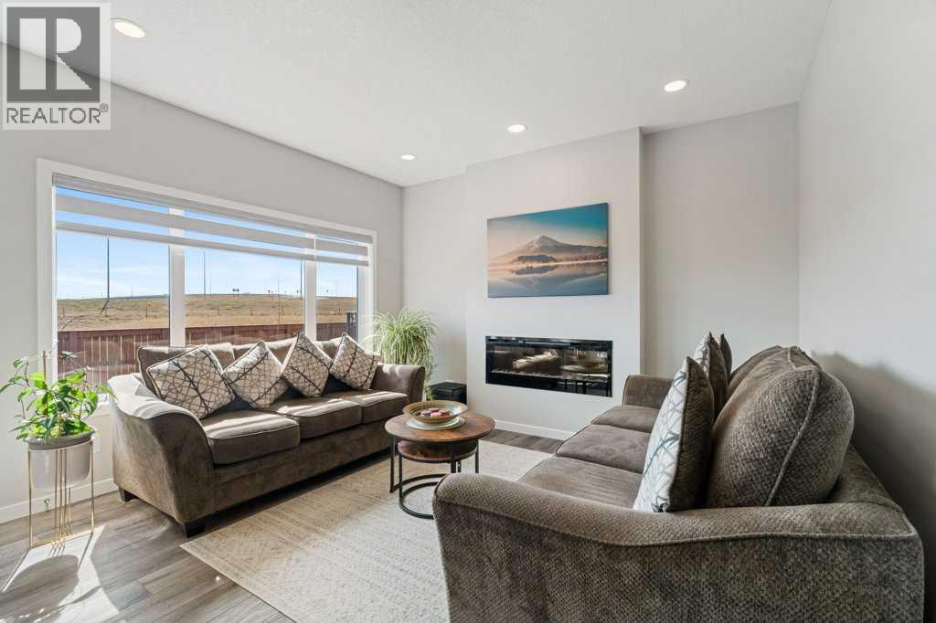 234 Carringsby Way NW