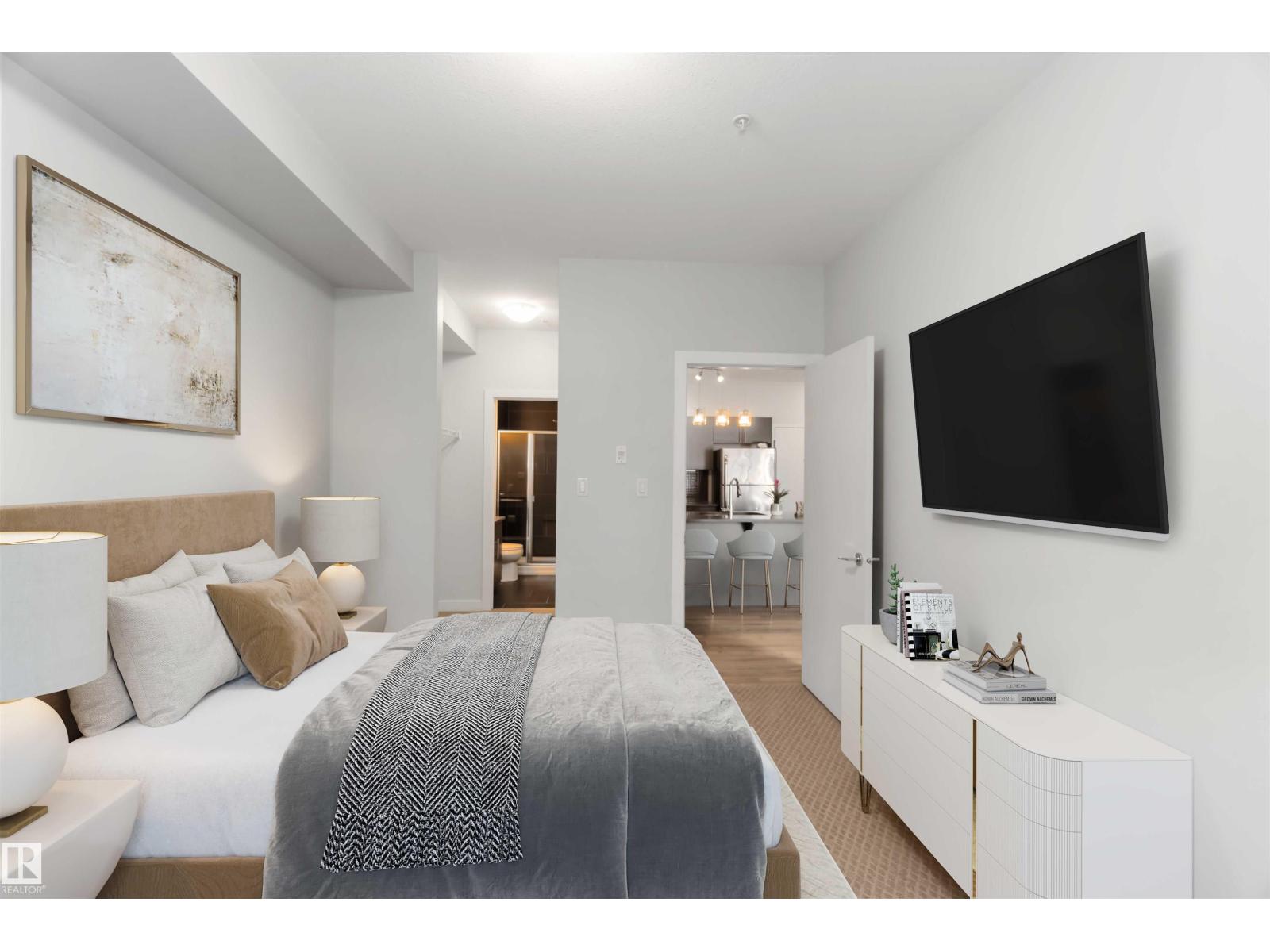 #107 10611 117 ST NW