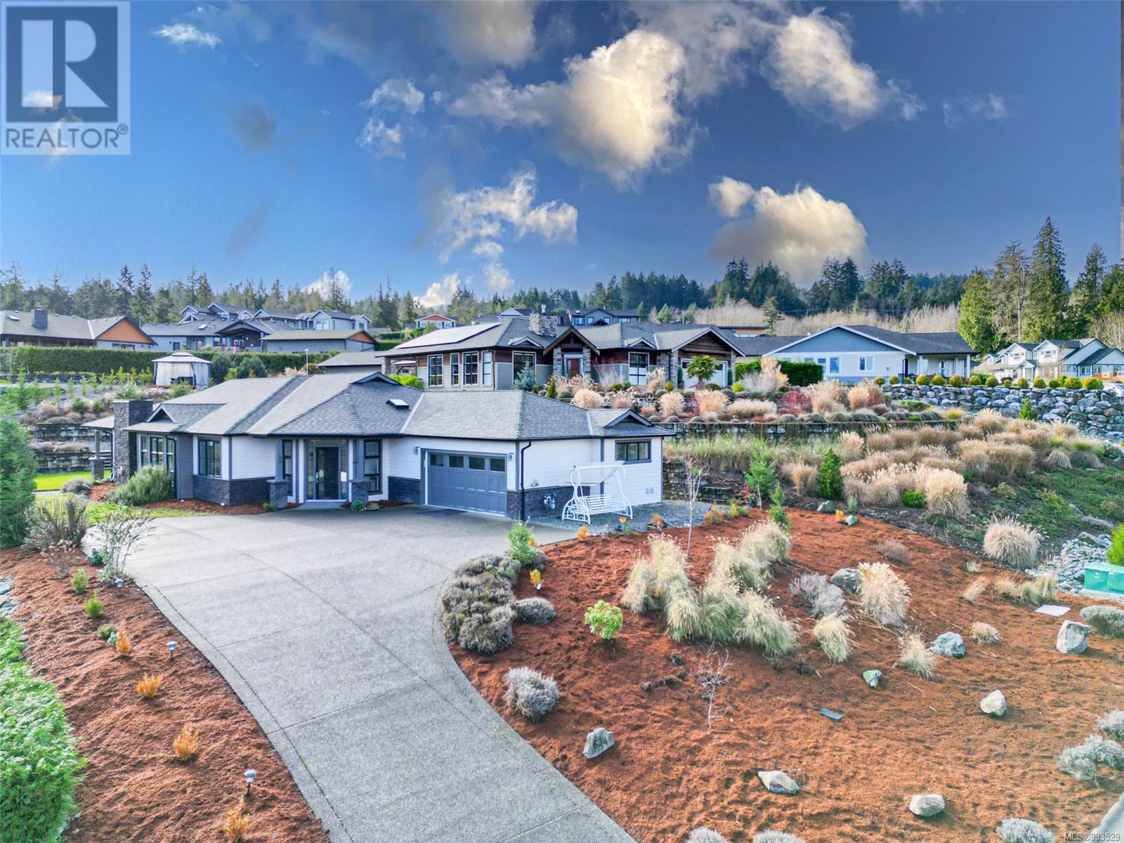634 Sentinel Dr