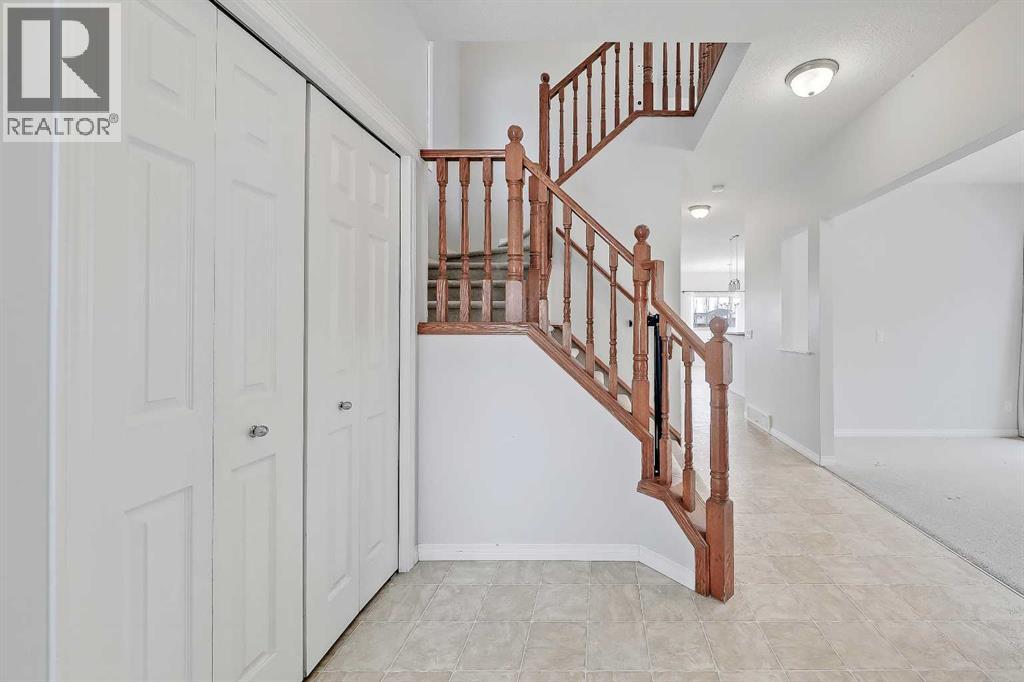 102 Kincora Glen Mews NW