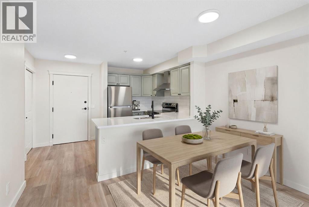 204, 92 Saddletree Court NE