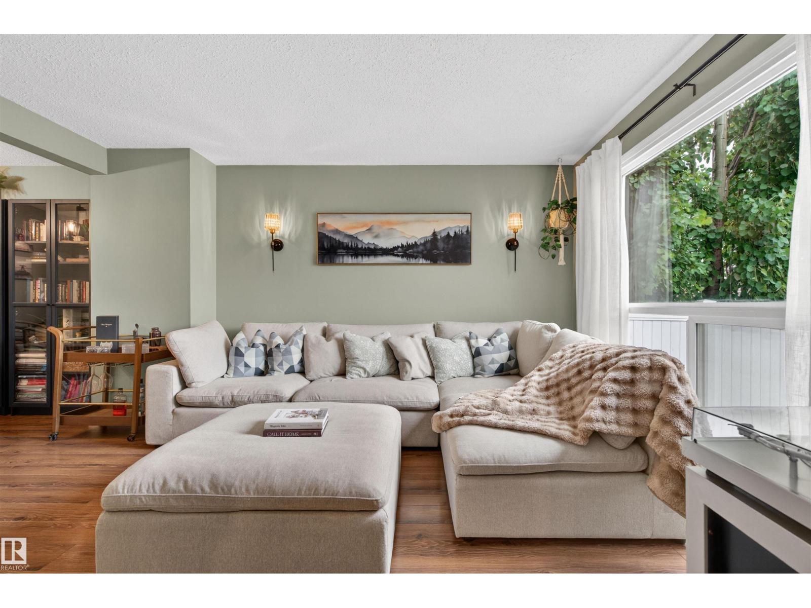 13275 47 ST NW