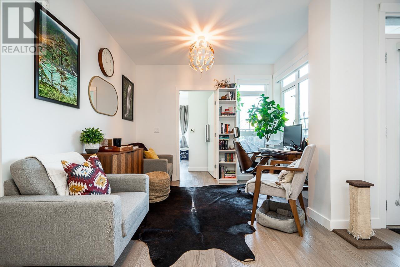123 7828 GRANVILLE STREET