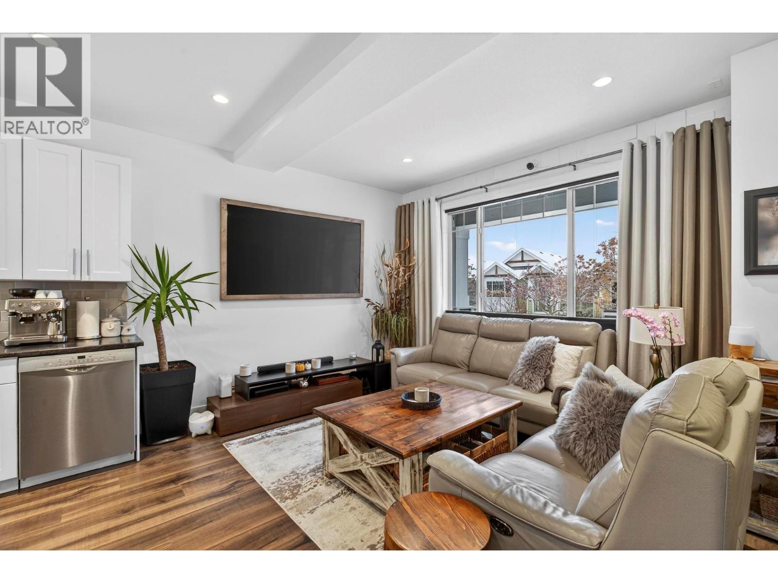 1273 Bergamot Avenue