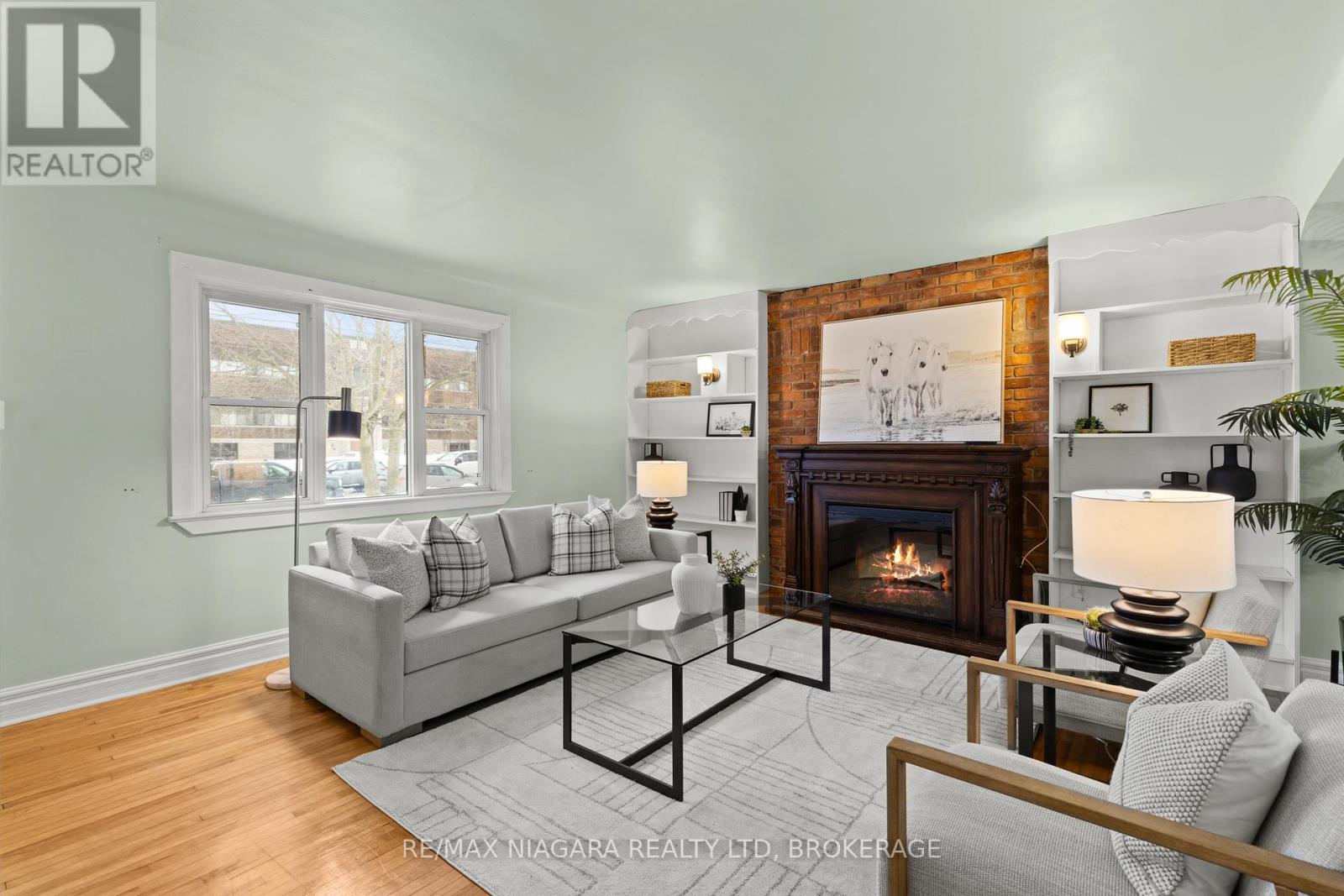 401 FIELDEN AVENUE