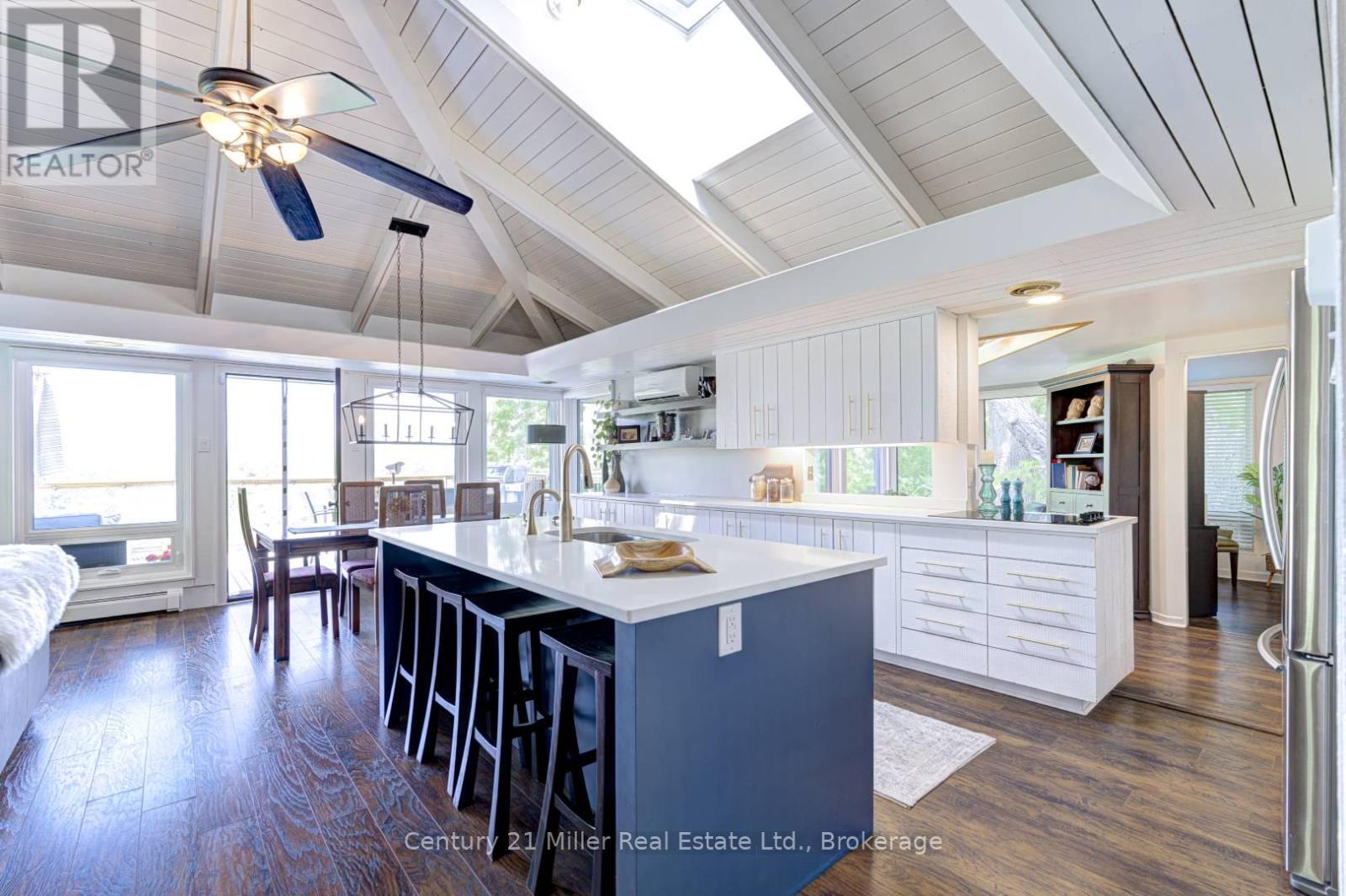 50 GREENSVIEW DRIVE